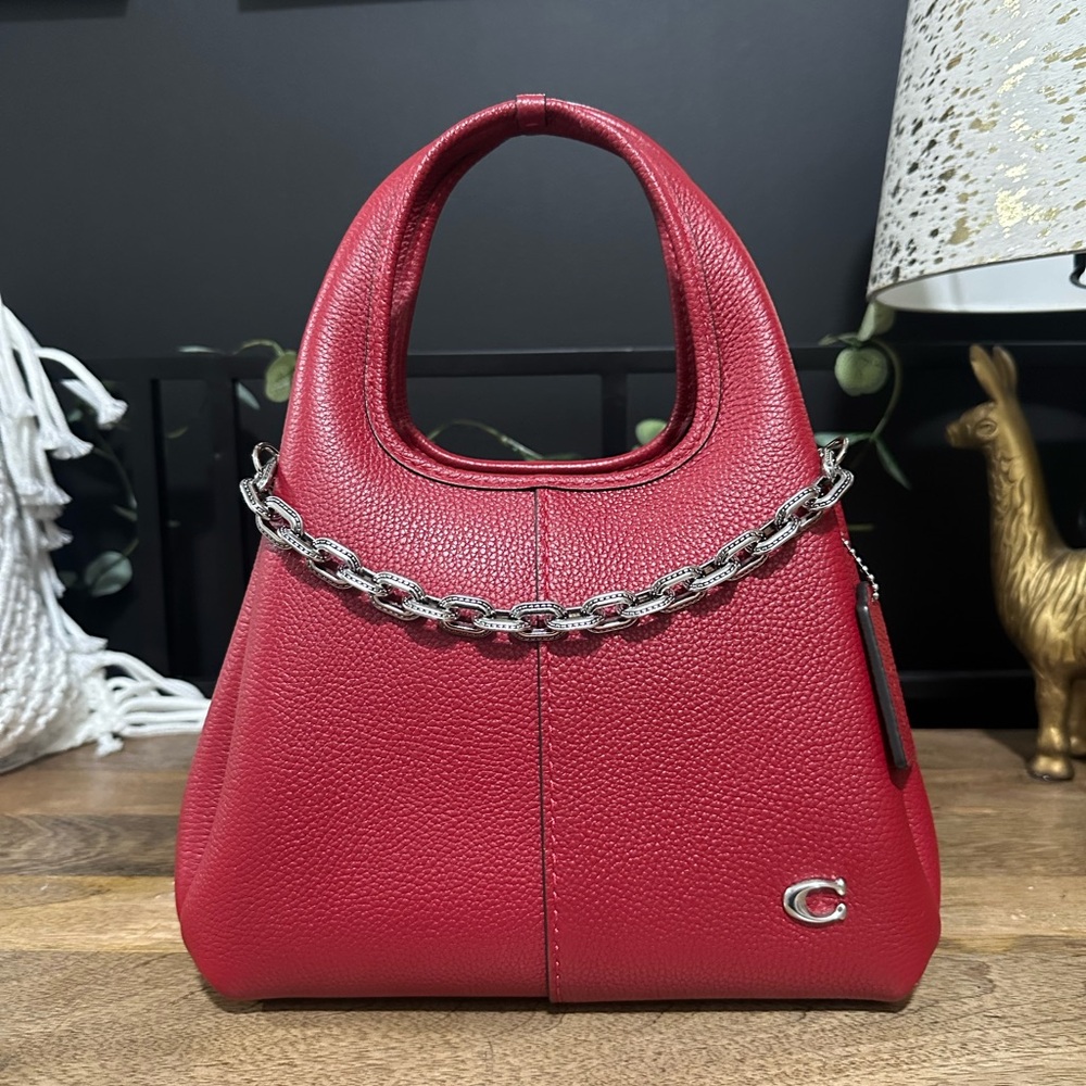 Coach Lana 23 “Ruby”